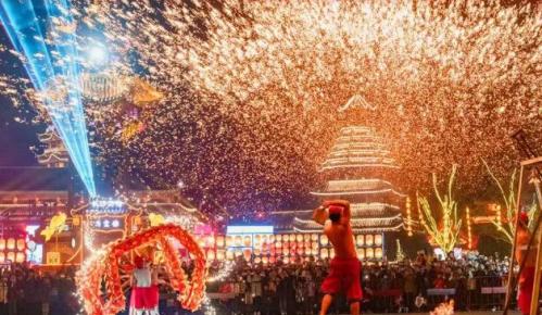 2026长沙春节长沙方特东方神画“宋潮千灯节”（打火花+孔明灯+花车）